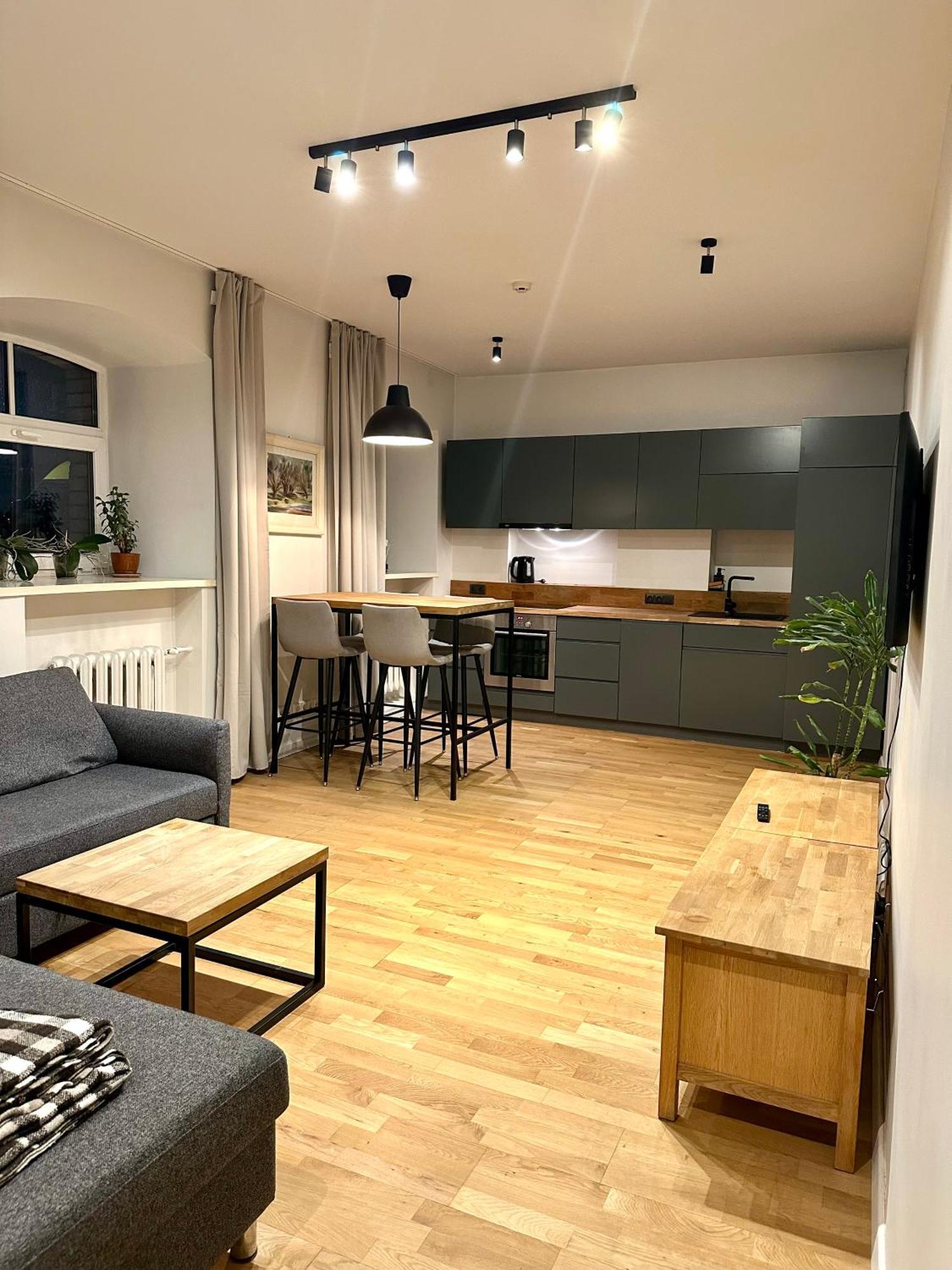 וילנה Mini Home Bookshop Studios מראה חיצוני תמונה